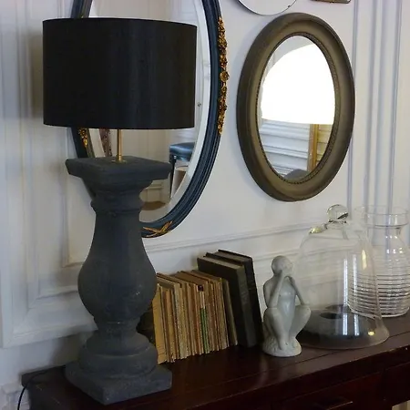 Nuit Au Second D Hotes Oda ve Kahvaltı 3*