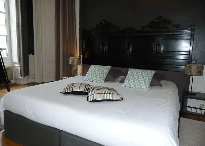 Nuit Au Second D Hotes Bed & Breakfast