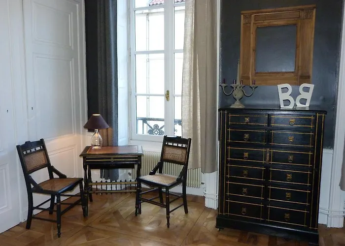 Nuit Au Second D Hotes 3*