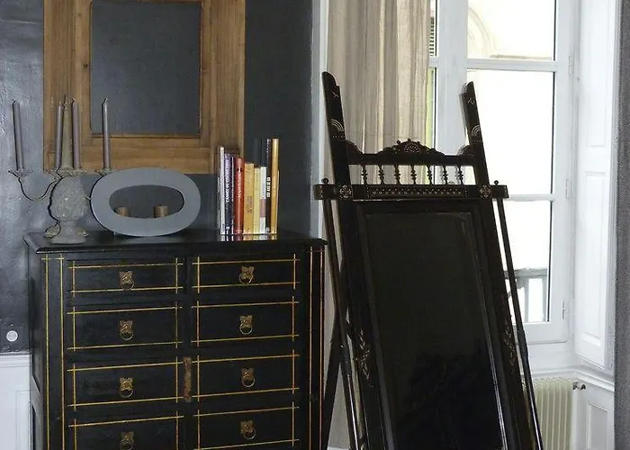 Nuit Au Second D Hotes